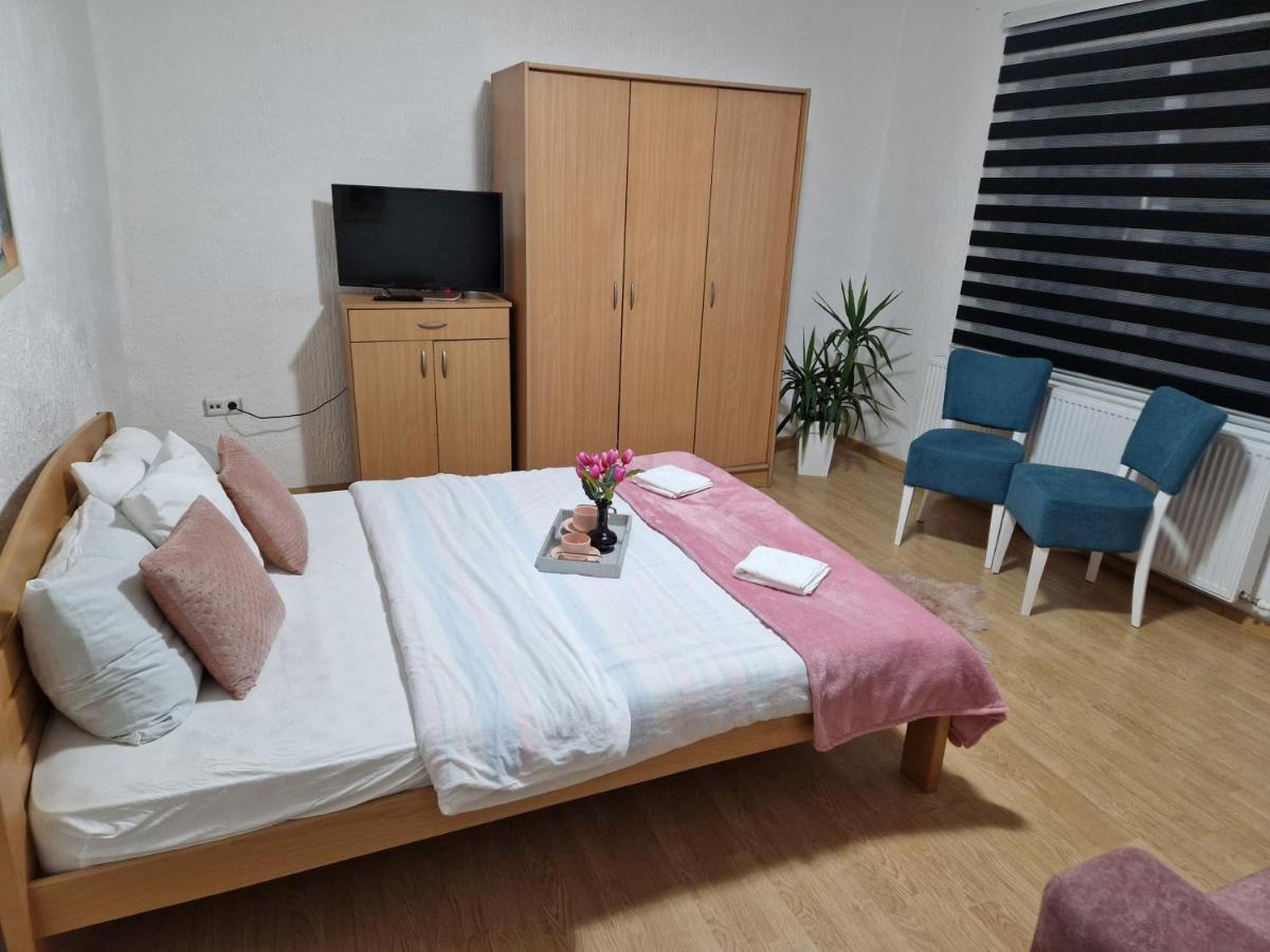 Kuca Na Dan Apartment Sid Exterior photo
